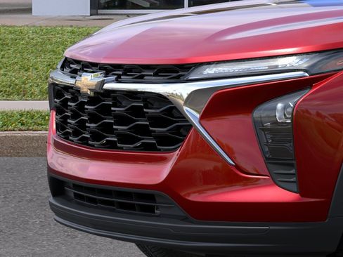 New 2026 Chevrolet Trax LS w/ LS Convenience Package FWD image 13