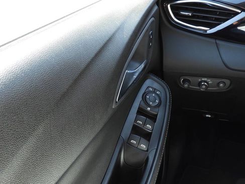 Used 2023 Buick Encore GX Select w/ Sport Touring Package AWD/4WD image 17