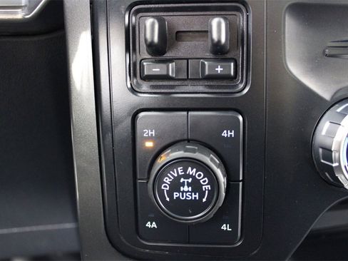 Used 2023 Ford F150 Lariat w/ Equipment Group 502A High image 28