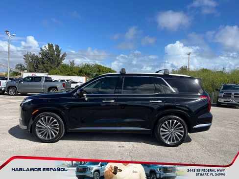 Used 2024 Hyundai Palisade Calligraphy image 4