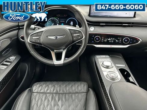 Used 2023 Genesis GV70 3.5T Sport w/ Sport Prestige Package AWD/4WD image 19