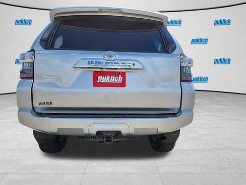 Used 2019 Toyota 4Runner SR5 AWD/4WD image 38