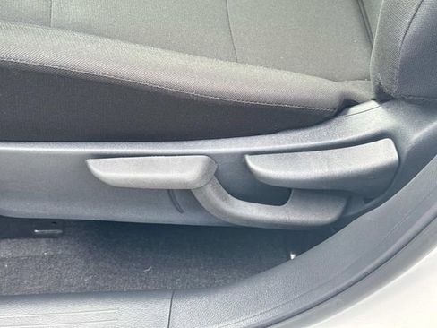 Certified 2025 Nissan Kicks Play S FWD image 26
