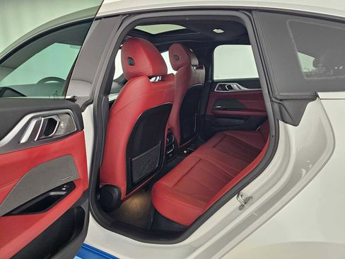 Used 2023 BMW i4 eDrive40 RWD image 15