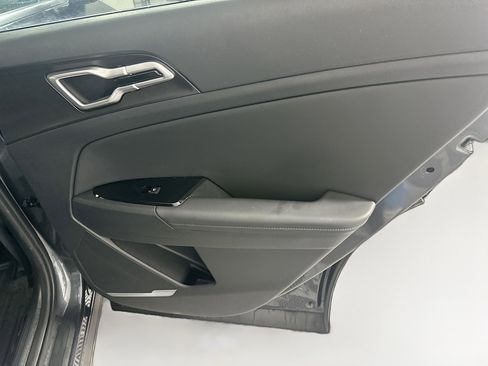 Used 2024 Kia Sportage EX image 29