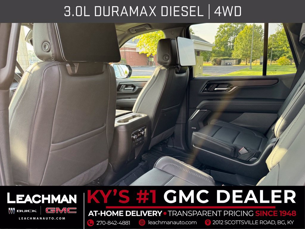 New 2026 GMC Yukon Denali w/ Denali Reserve Package AWD/4WD image 17