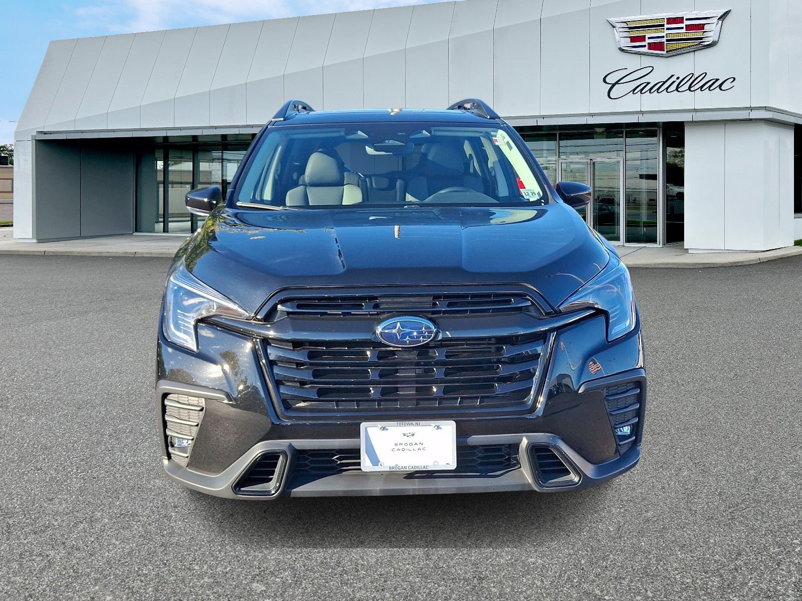 Used 2024 Subaru Ascent Onyx Edition AWD/4WD image 2