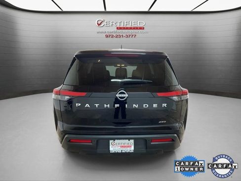Used 2024 Nissan Pathfinder S image 5