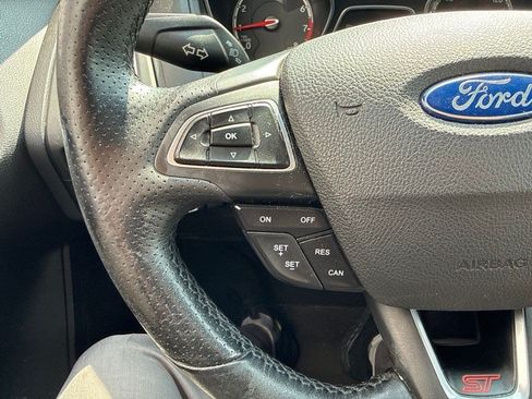 Used 2016 Ford Focus ST FWD image 11