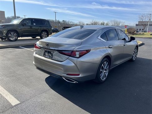 Used 2019 Lexus ES 350 image 3