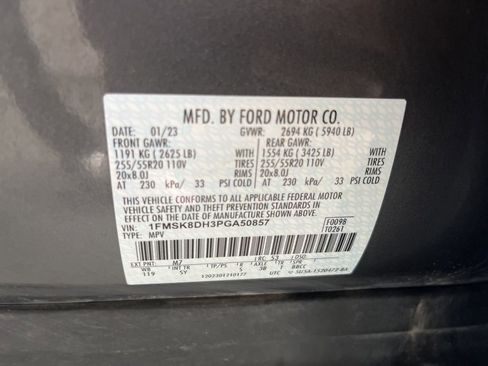 Used 2023 Ford Explorer XLT w/ Equipment Group 202A AWD/4WD image 82