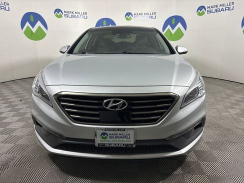 Used 2016 Hyundai Sonata Limited w/ Option Group 05 FWD image 2