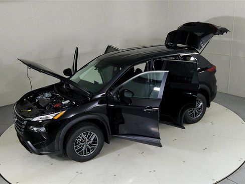 Used 2026 Nissan Rogue S image 42