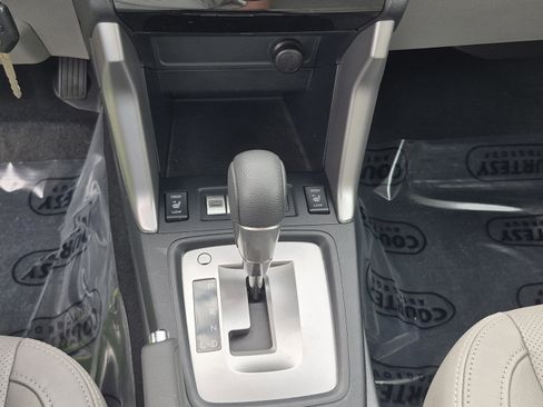 Used 2018 Subaru Forester 2.5i Limited AWD/4WD image 28