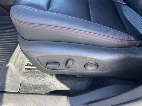 Certified 2024 Chevrolet Traverse RS w/ LPO, Floor Liner Package AWD/4WD image 23