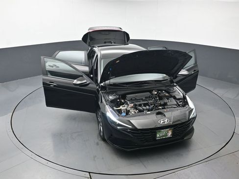 Used 2023 Hyundai Elantra SEL w/ Convenience Package FWD image 48