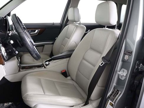 Used 2014 Mercedes-Benz GLK 350 4MATIC image 27