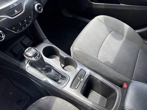 Used 2018 Chevrolet Cruze LT FWD image 21