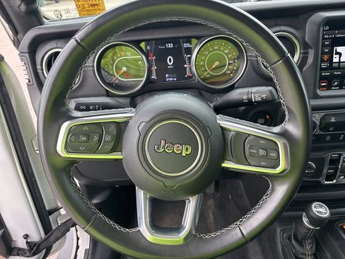 Used 2022 Jeep Gladiator Overland w/ Popular Equipment Package AWD/4WD image 13