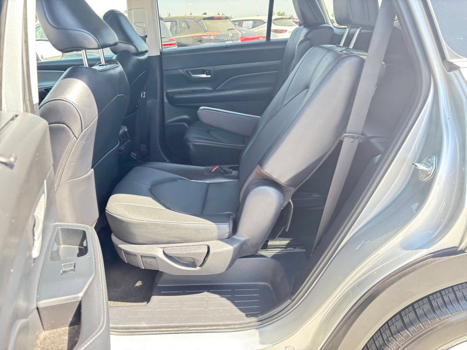 Used 2024 Toyota Grand Highlander AWD image 26