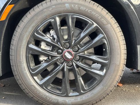 Used 2025 Cadillac XT5 Premium Luxury w/ LPO, Red Accent Package image 41