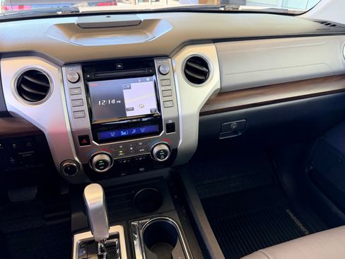 Used 2019 Toyota Tundra Limited w/ Limited Premium Package AWD/4WD image 10