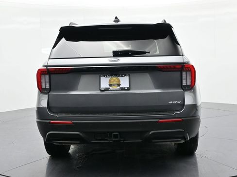Used 2025 Ford Explorer ST-Line image 7