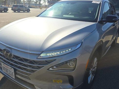 Used 2022 Hyundai Nexo Blue image 3