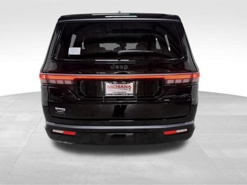 New 2026 Jeep Grand Wagoneer Limited AWD/4WD image 7