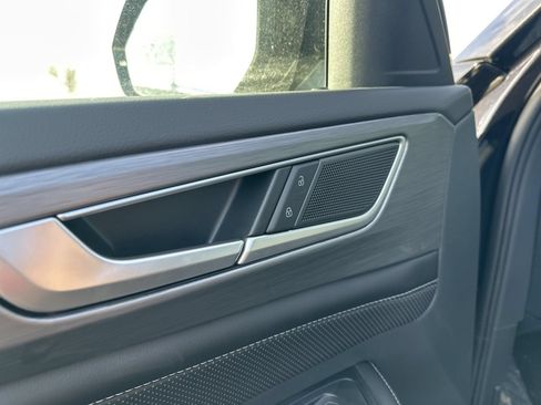 New 2026 Volkswagen Atlas Cross Sport SE AWD/4WD image 16