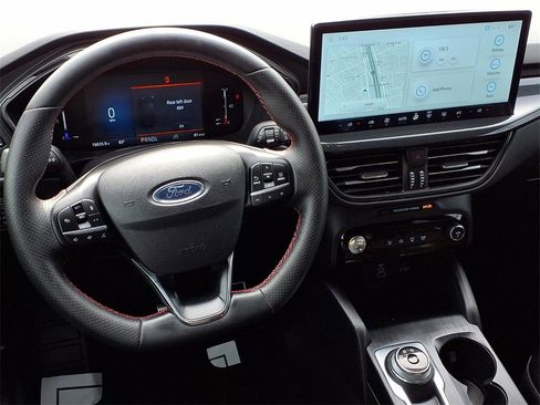 Used 2024 Ford Escape ST-Line w/ Tech Pack #1 image 13