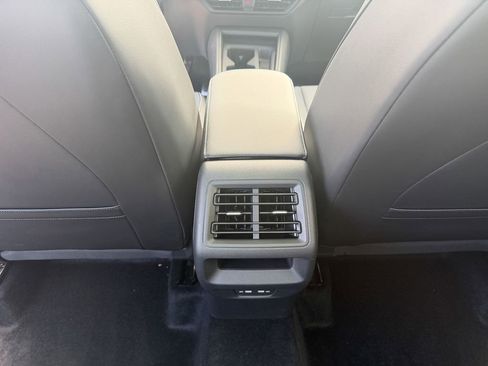 Certified 2026 Volkswagen Tiguan SE R-Line FWD image 24