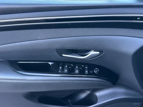 Used 2023 Hyundai Tucson Limited AWD/4WD image 10