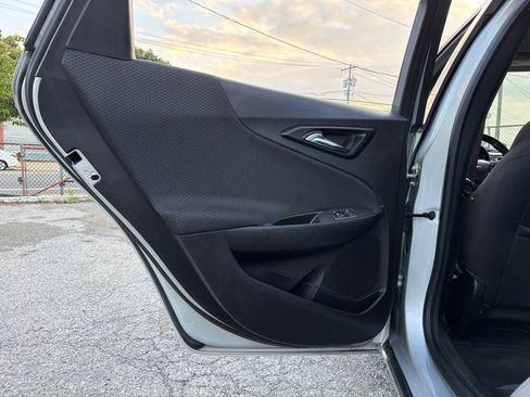 Used 2018 Chevrolet Malibu LT FWD image 23