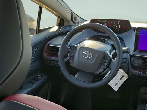 New 2026 Toyota Prius Plug-In Hybrid FWD image 25