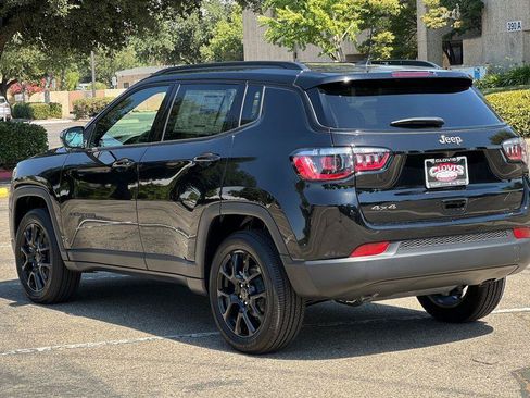 New 2026 Jeep Compass Latitude AWD/4WD image 6