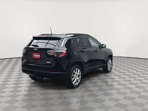 Used 2023 Jeep Compass Latitude AWD/4WD image 36