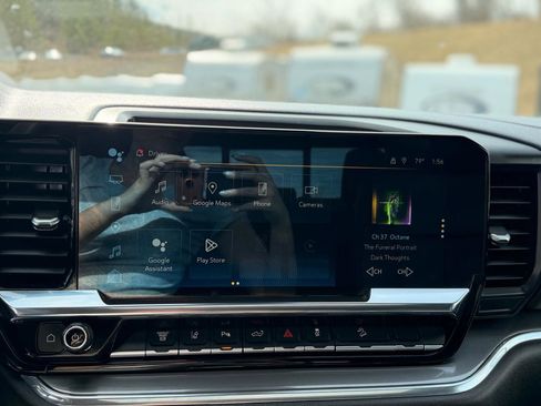 Used 2024 Chevrolet Silverado 2500 High Country w/ High Country Premium Package image 29