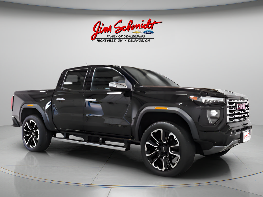 Used 2024 GMC Canyon Denali AWD/4WD image 1