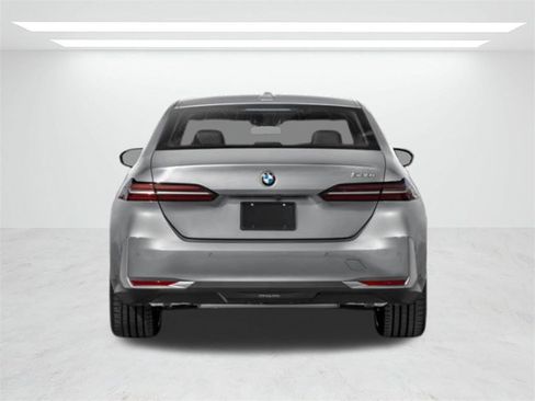 New 2026 BMW 530i w/ M Sport Package image 3