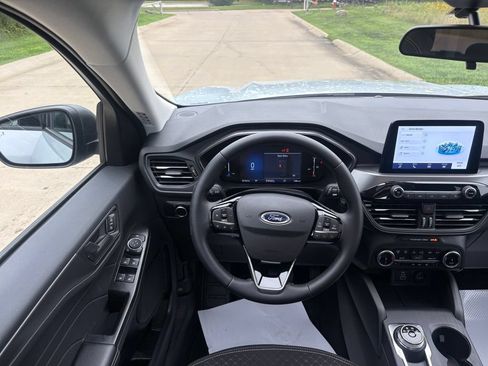 Used 2026 Ford Escape Active w/ Cold Weather Package FWD image 47