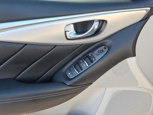 Used 2019 INFINITI Q50 Luxe w/ Essential Package (3.0T Luxe) image 21