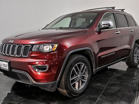 Used 2018 Jeep Grand Cherokee Limited w/ Trailer Tow Group IV AWD/4WD image 5