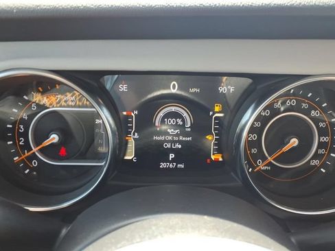 Used 2023 Jeep Wrangler Unlimited Sahara AWD/4WD image 25