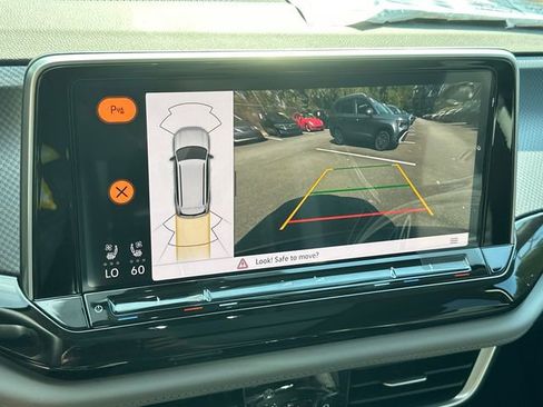 New 2026 Volkswagen Atlas Peak Edition AWD/4WD image 32