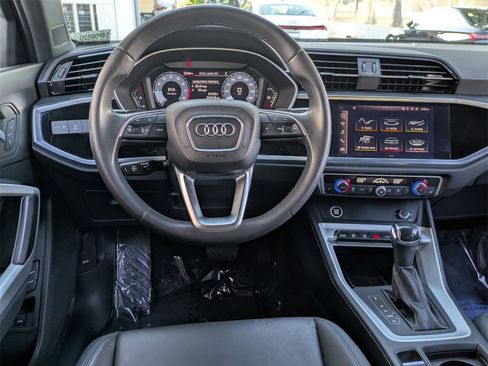 Used 2022 Audi Q3 2.0T Premium Plus w/ Premium Plus Package image 8