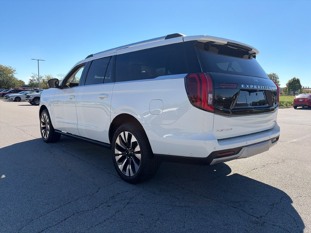 Used 2025 Ford Expedition Max Platinum w/ Driver's Package AWD/4WD image 5