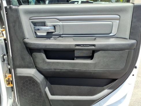 Used 2022 RAM 1500 Classic SLT AWD/4WD image 15
