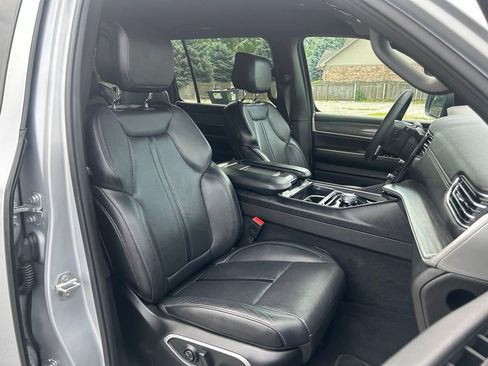 Used 2024 Jeep Wagoneer L Series II w/ Flexible Seating Group AWD/4WD image 55