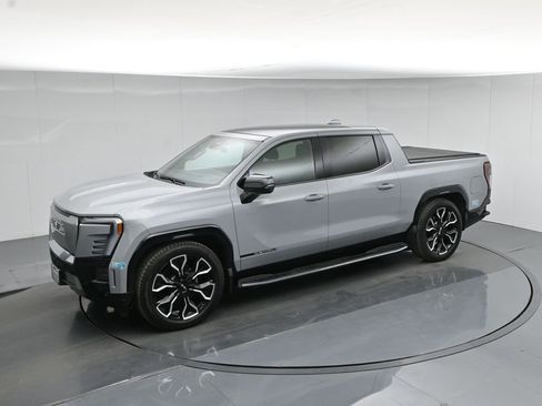 Used 2025 GMC Sierra EV Denali image 43